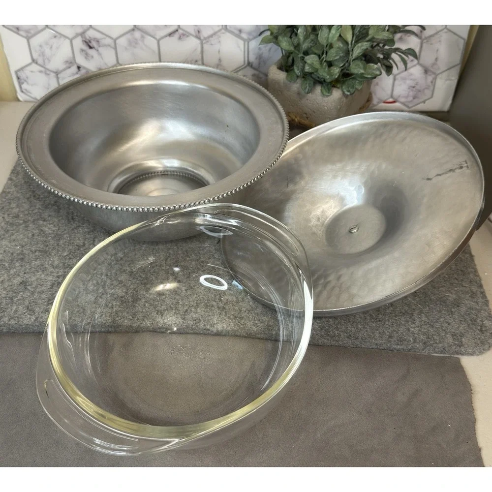 Vintage B.W. Buenilum Hammered Aluminum Casserole Dish With Pyrex Bowl USA